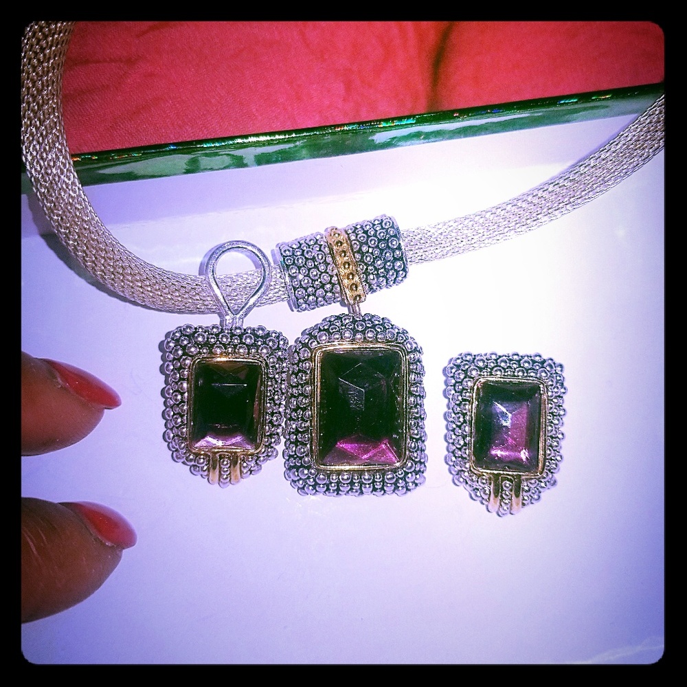 Beautiful set! so elegant...